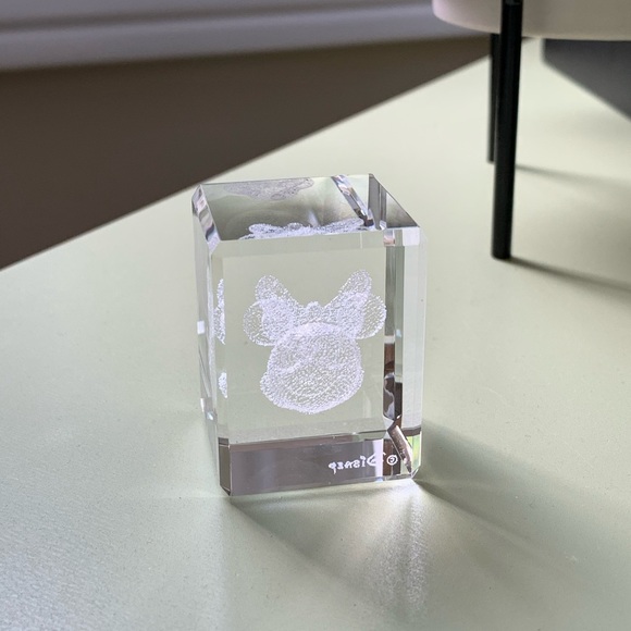 Disney Minnie Mouse 3D Laser Cube - Picture 4 of 7